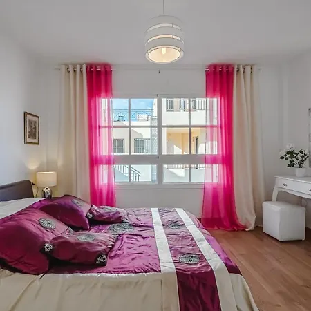 Penthouse With Ocean View * 칼라오살바헤