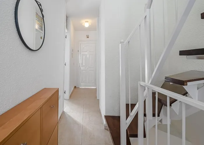 Penthouse With Ocean View דירה קיאו סלבאחה